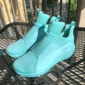 Women’s Puma athletic shoes